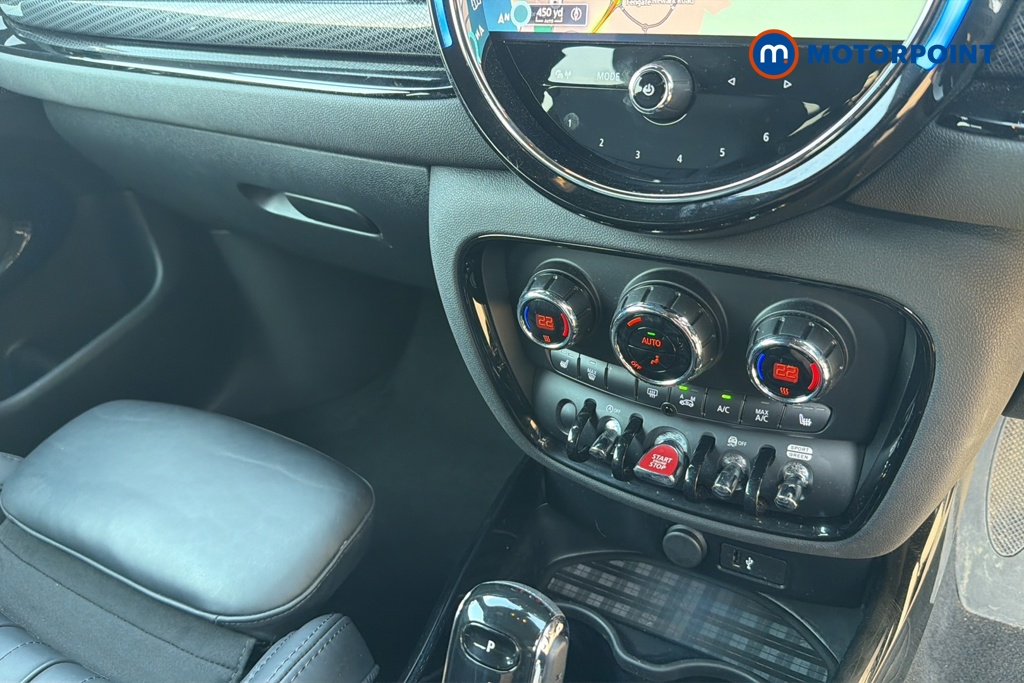 Mini Clubman Cooper Exclusive Automatic Petrol Estate - Stock Number (1645815) - 12th supplementary image