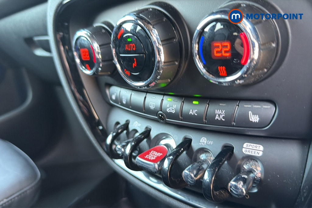 Mini Clubman Cooper Exclusive Automatic Petrol Estate - Stock Number (1645815) - 14th supplementary image