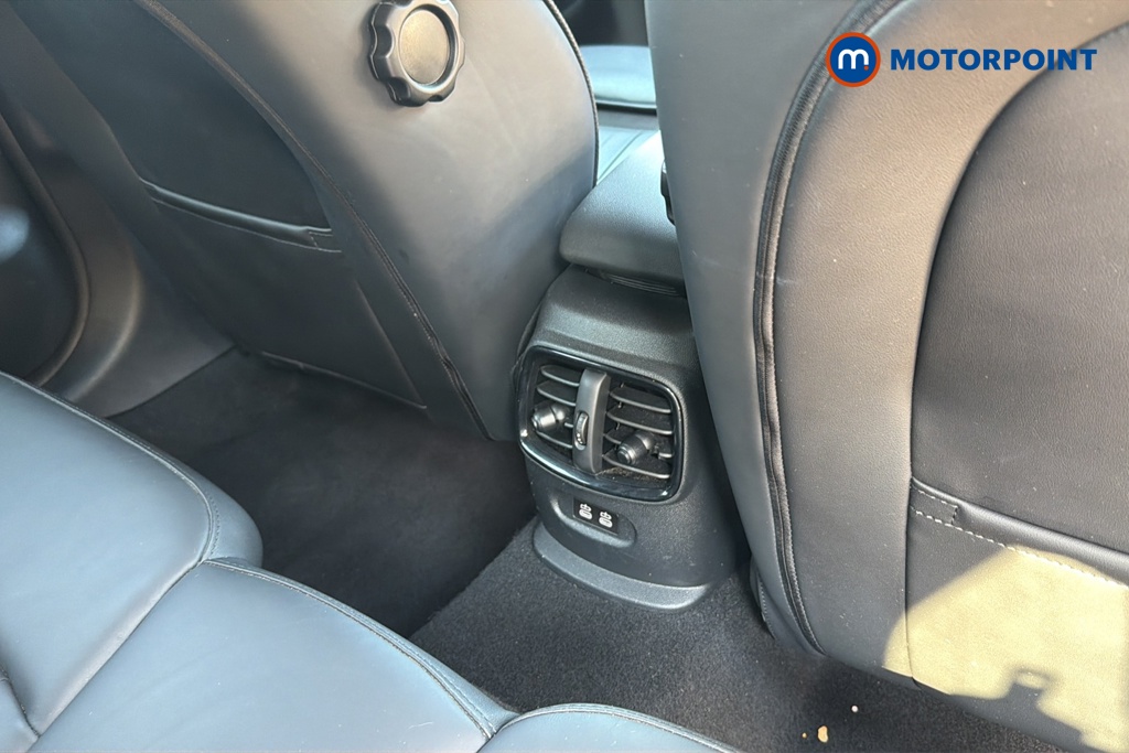 Mini Clubman Cooper Exclusive Automatic Petrol Estate - Stock Number (1645815) - 28th supplementary image