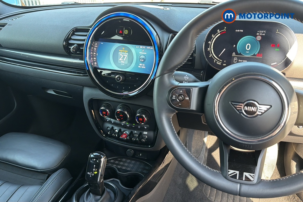 Mini Clubman Cooper Exclusive Automatic Petrol Estate - Stock Number (1645815) - 1st supplementary image
