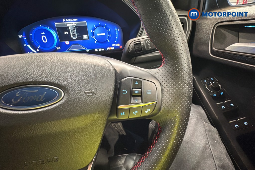 Ford Focus St-Line Vignale Manual Petrol Hatchback - Stock Number (1645864) - 4th supplementary image