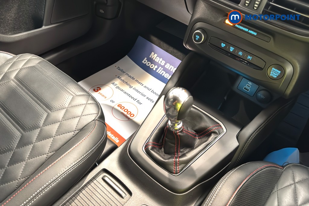 Ford Focus St-Line Vignale Manual Petrol Hatchback - Stock Number (1645864) - 15th supplementary image