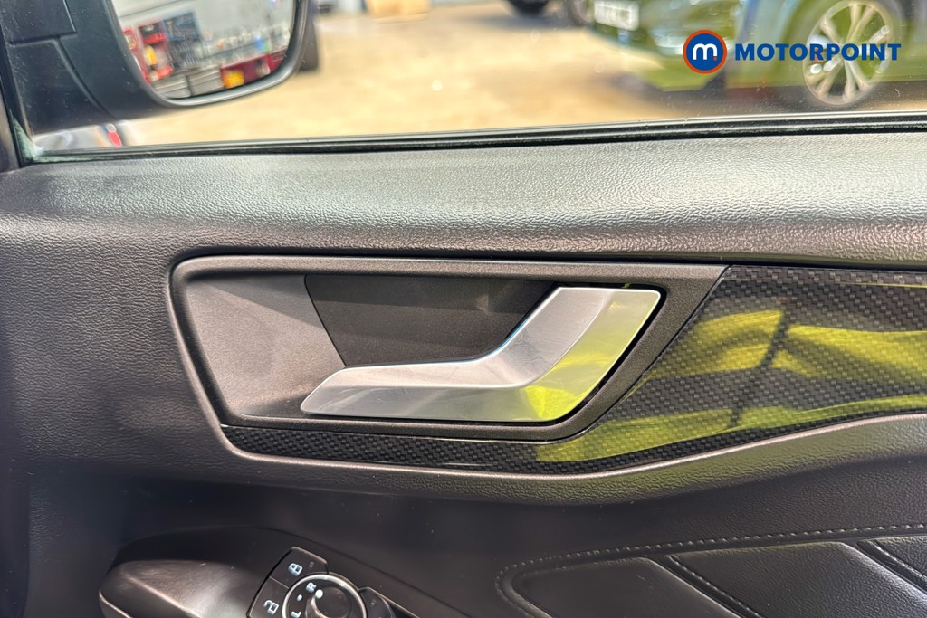 Ford Focus St-Line Vignale Manual Petrol Hatchback - Stock Number (1645864) - 42nd supplementary image