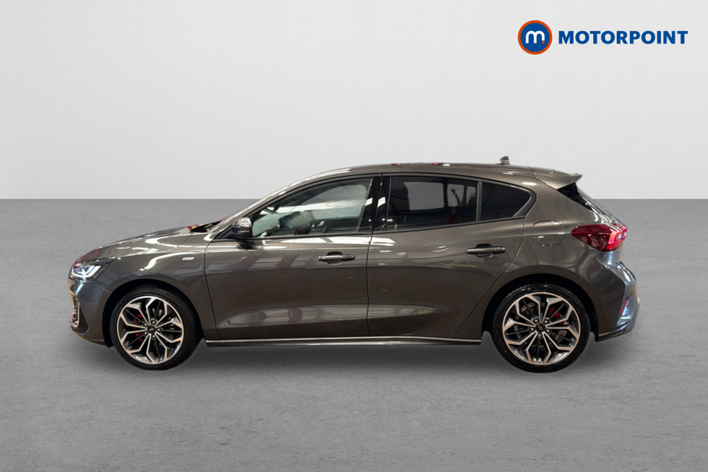 Ford Focus St-Line Vignale Manual Petrol Hatchback - Stock Number (1645864) - Passenger side