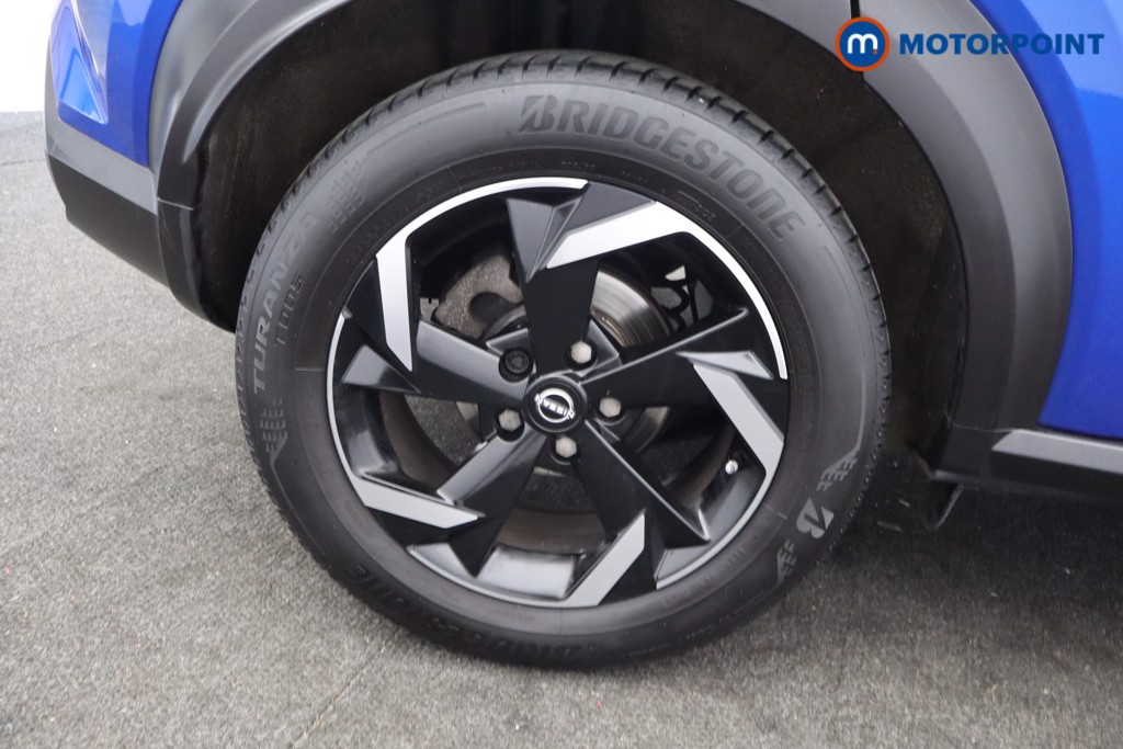 Nissan Juke N-Connecta Automatic Petrol SUV - Stock Number (1645939) - 8th supplementary image