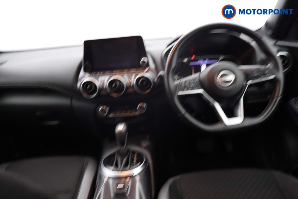 Nissan Juke N-Connecta Automatic Petrol SUV - Stock Number (1645939) - 10th supplementary image