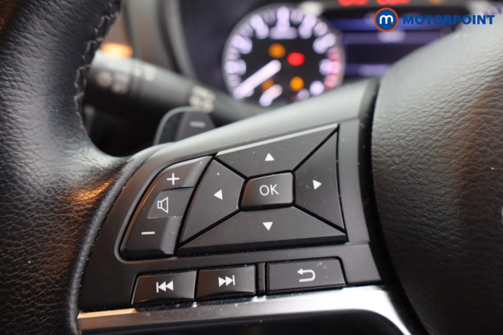 Nissan Juke N-Connecta Automatic Petrol SUV - Stock Number (1645939) - 16th supplementary image