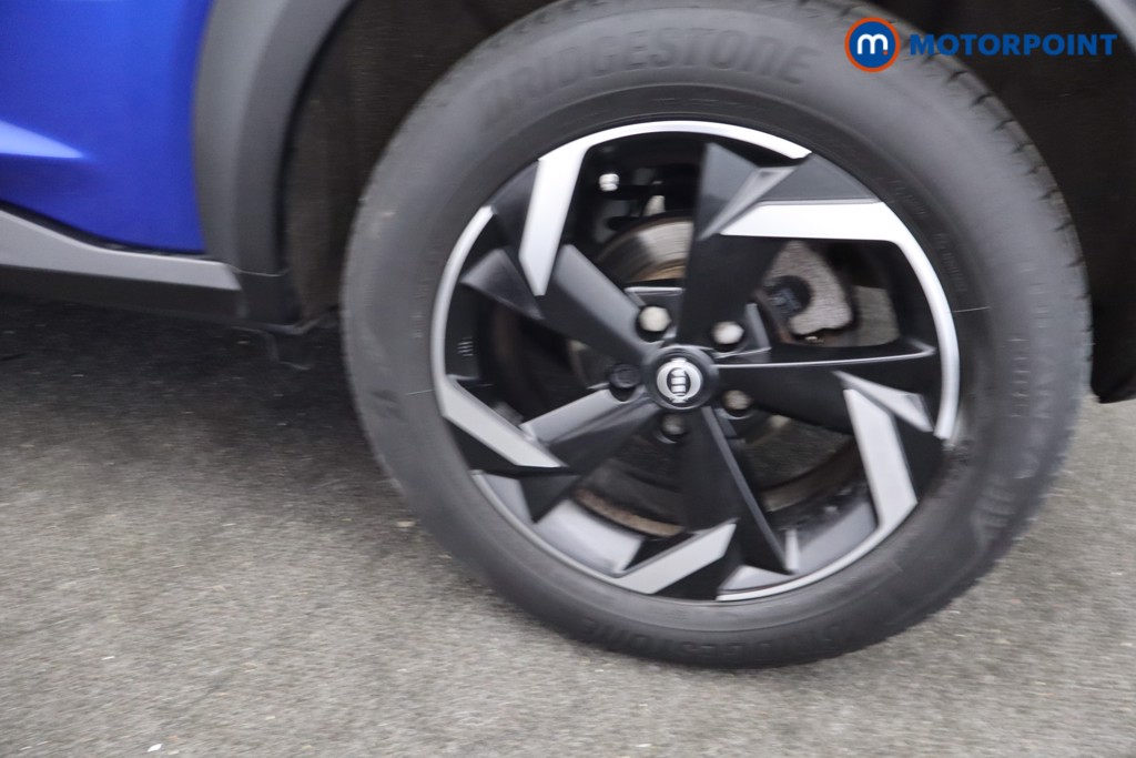 Nissan Juke N-Connecta Automatic Petrol SUV - Stock Number (1645939) - 29th supplementary image