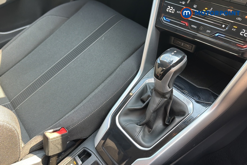 Volkswagen T-Roc Life Automatic Petrol SUV - Stock Number (1645945) - 15th supplementary image