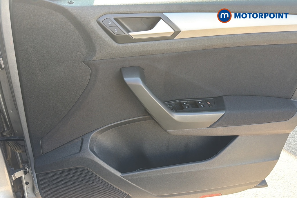 Volkswagen T-Roc Life Automatic Petrol SUV - Stock Number (1645945) - 18th supplementary image