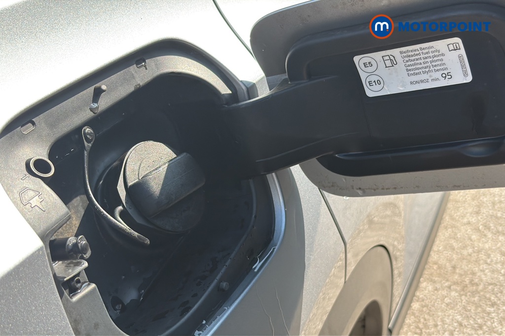 Volkswagen T-Roc Life Automatic Petrol SUV - Stock Number (1645945) - 41st supplementary image