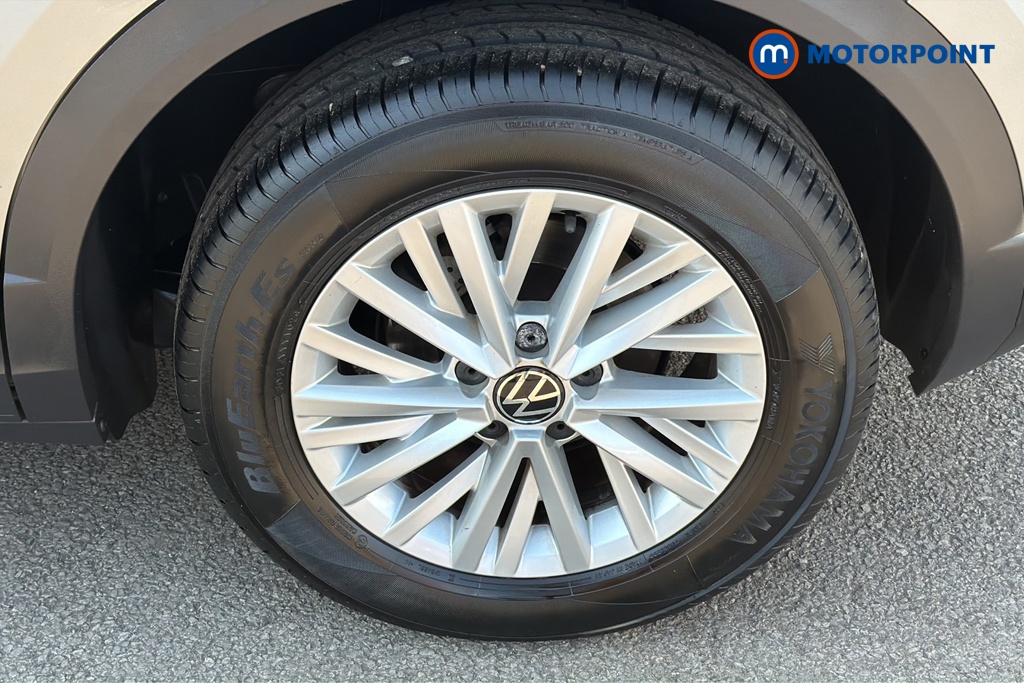 Volkswagen T-Roc Life Automatic Petrol SUV - Stock Number (1645945) - 45th supplementary image
