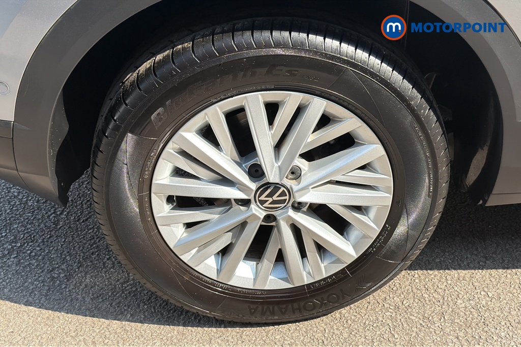 Volkswagen T-Roc Life Automatic Petrol SUV - Stock Number (1645945) - 46th supplementary image