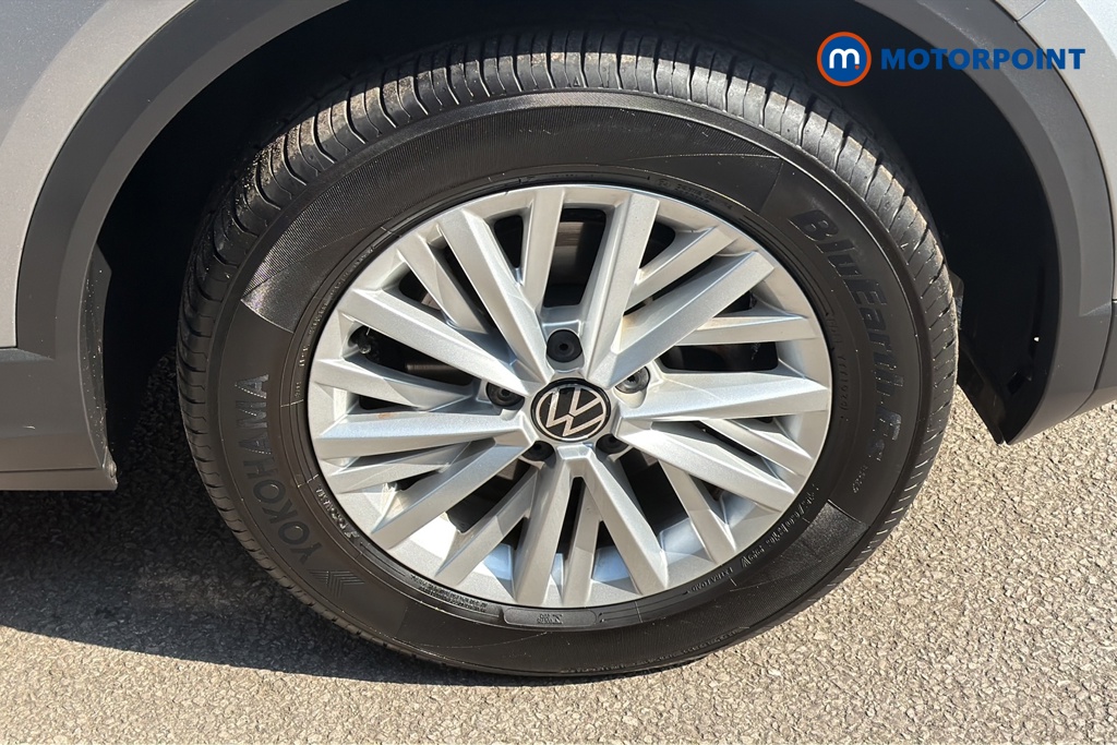 Volkswagen T-Roc Life Automatic Petrol SUV - Stock Number (1645945) - 47th supplementary image