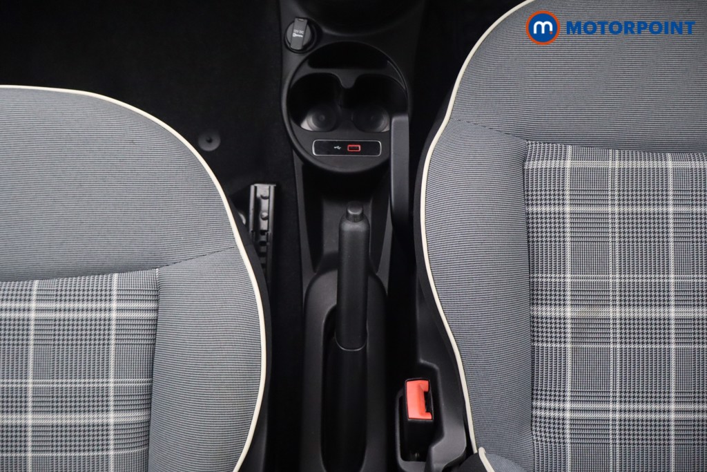Fiat 500 Lounge Manual Petrol Hatchback - Stock Number (1645988) - 5th supplementary image