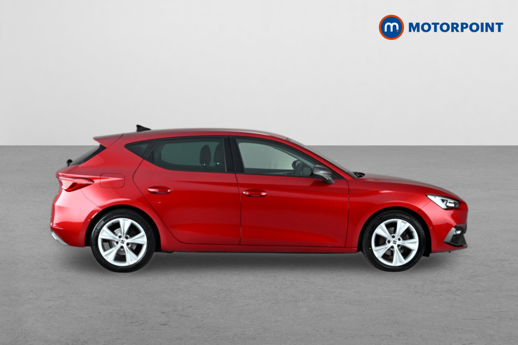 Seat Leon FR Manual Petrol Hatchback - Stock Number (1646098) - Drivers side