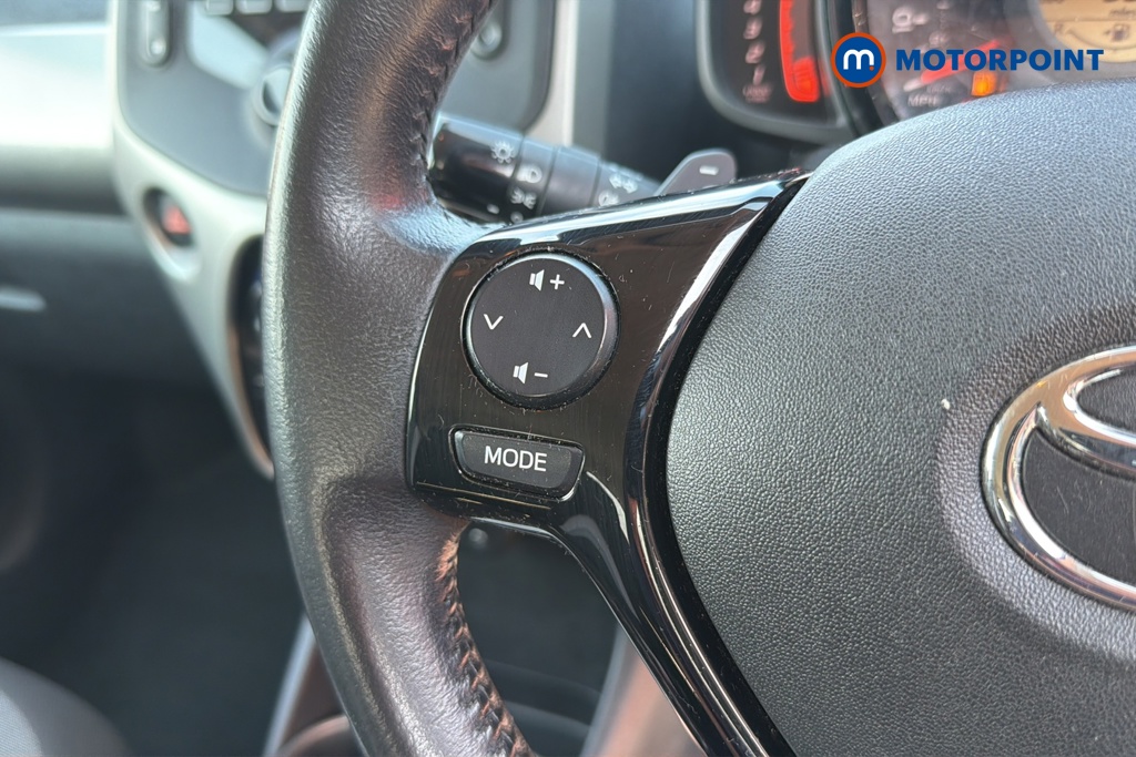 Toyota Aygo X-Play Automatic Petrol Hatchback - Stock Number (1646103) - 4th supplementary image