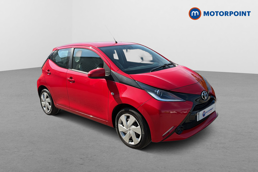 Toyota Aygo X-Play Automatic Petrol Hatchback - Stock Number (1646103) - Drivers side front corner