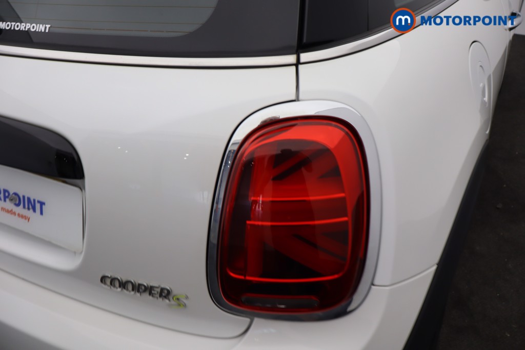 Mini Hatchback Cooper S Level 1 Automatic Electric Hatchback - Stock Number (1646146) - 3rd supplementary image
