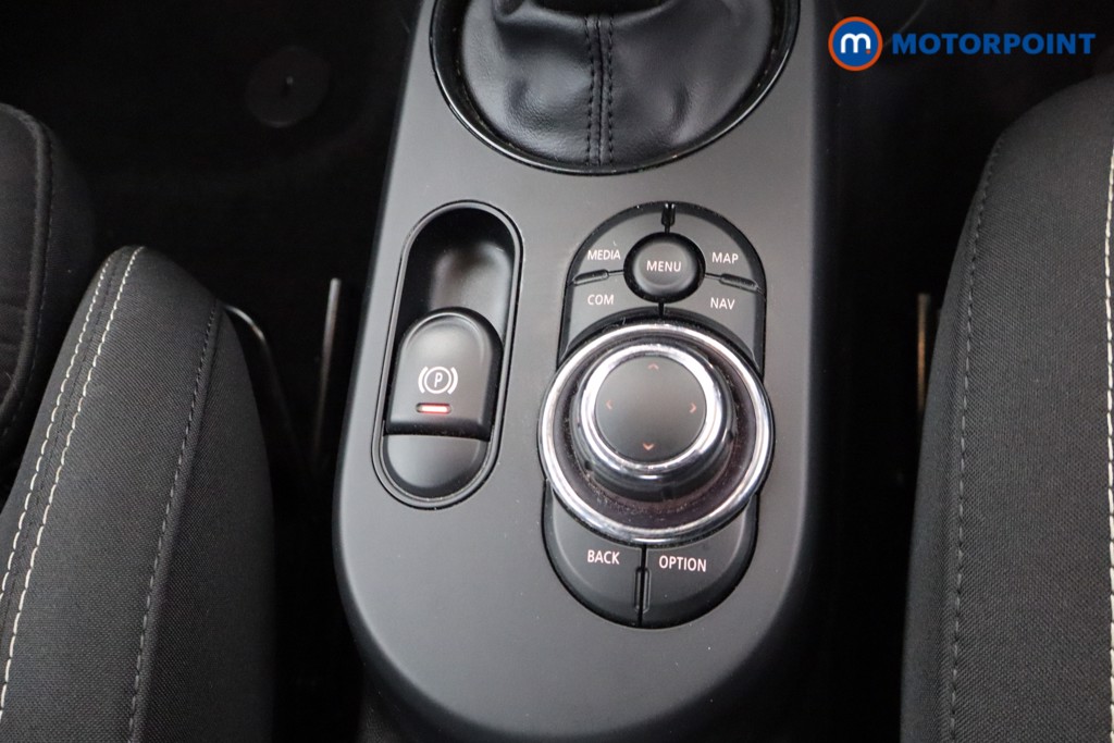Mini Hatchback Cooper S Level 1 Automatic Electric Hatchback - Stock Number (1646146) - 17th supplementary image