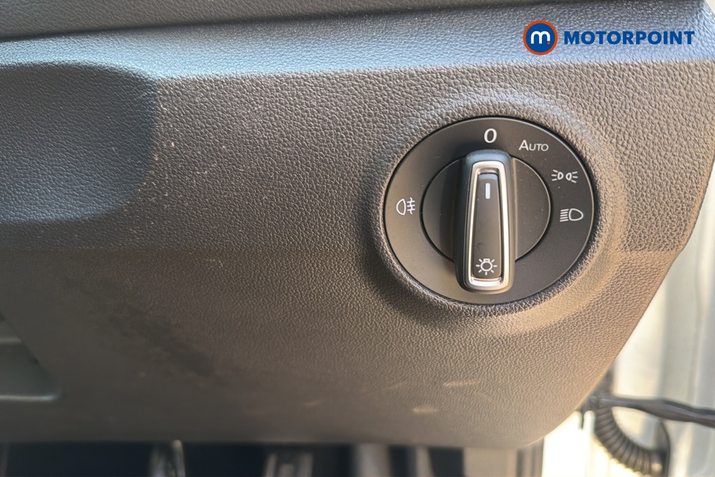 Volkswagen T-Roc R-Line Automatic Petrol SUV - Stock Number (1646338) - 11th supplementary image