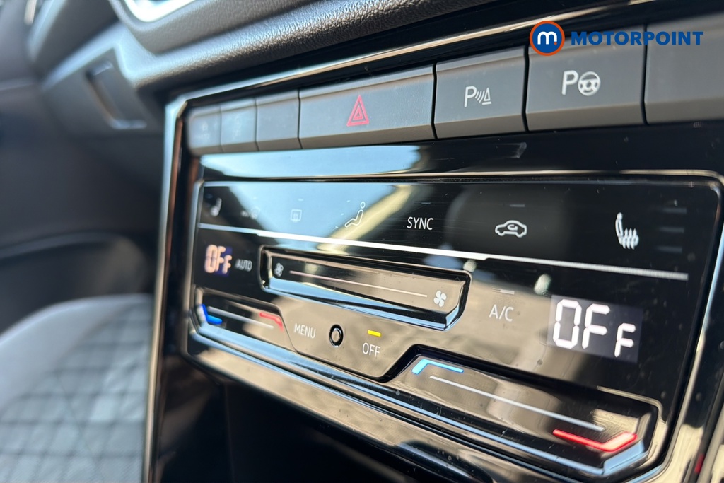 Volkswagen T-Roc R-Line Automatic Petrol SUV - Stock Number (1646338) - 14th supplementary image