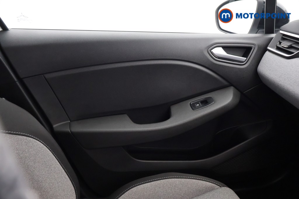 Renault Clio Evolution Automatic Petrol-Electric Hybrid Hatchback - Stock Number (1646408) - 11th supplementary image