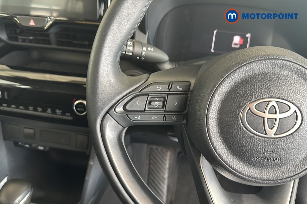 Toyota Yaris Cross Icon Automatic Petrol-Electric Hybrid Estate - Stock Number (1646410) - 4th supplementary image