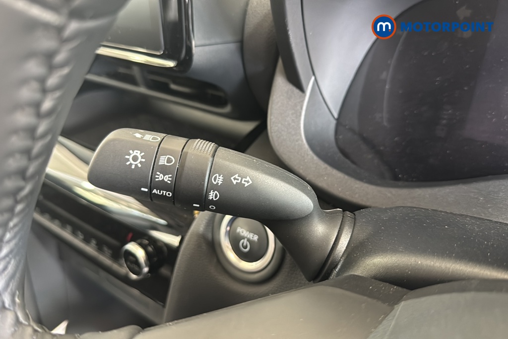 Toyota Yaris Cross Icon Automatic Petrol-Electric Hybrid Estate - Stock Number (1646410) - 5th supplementary image