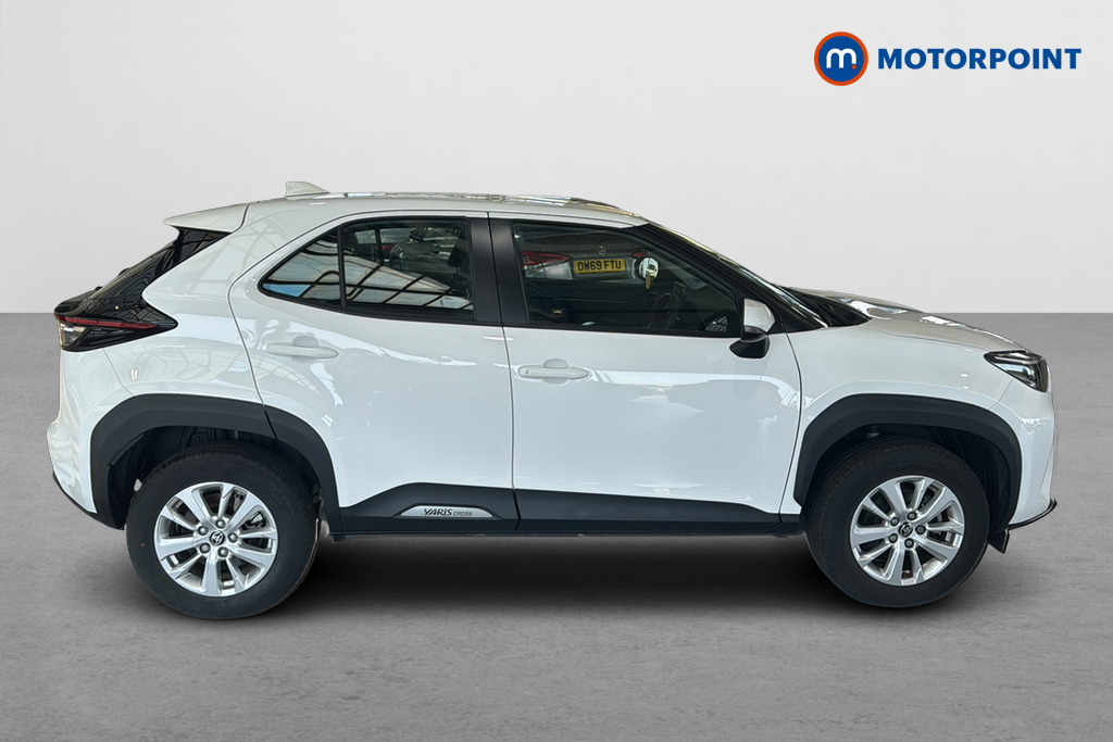 Toyota Yaris Cross Icon Automatic Petrol-Electric Hybrid Estate - Stock Number (1646410) - Passenger side