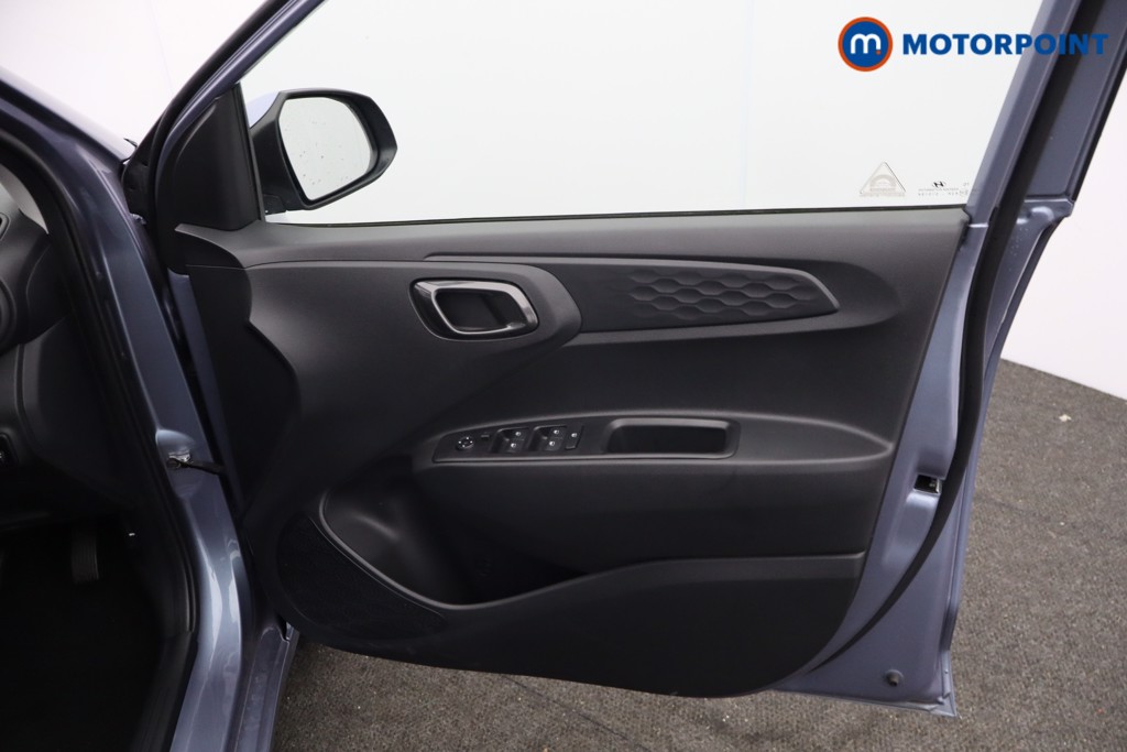 Hyundai I10 Advance Automatic Petrol Hatchback - Stock Number (1646420) - 9th supplementary image