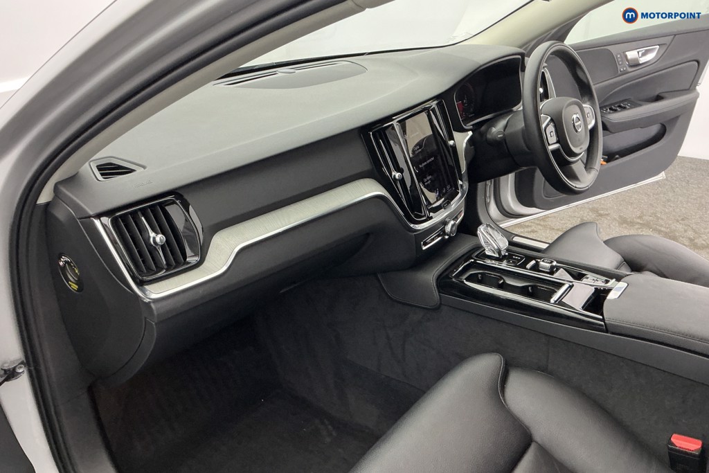 Volvo V60 Inscription Automatic Petrol Plug-In Hybrid Estate - Stock Number (1646424) - 9th supplementary image