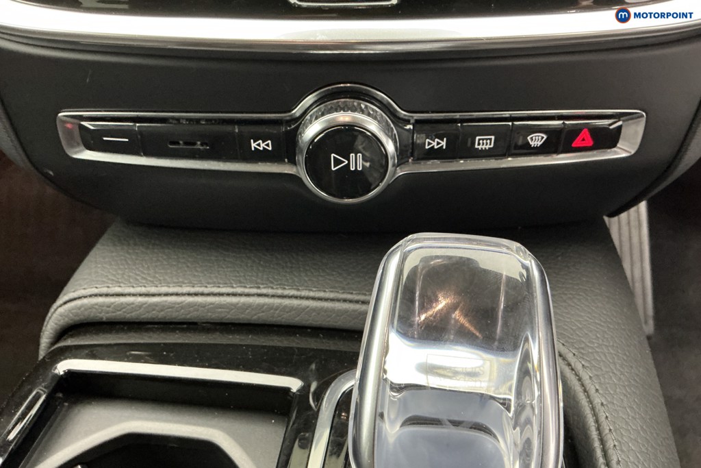 Volvo V60 Inscription Automatic Petrol Plug-In Hybrid Estate - Stock Number (1646424) - 17th supplementary image