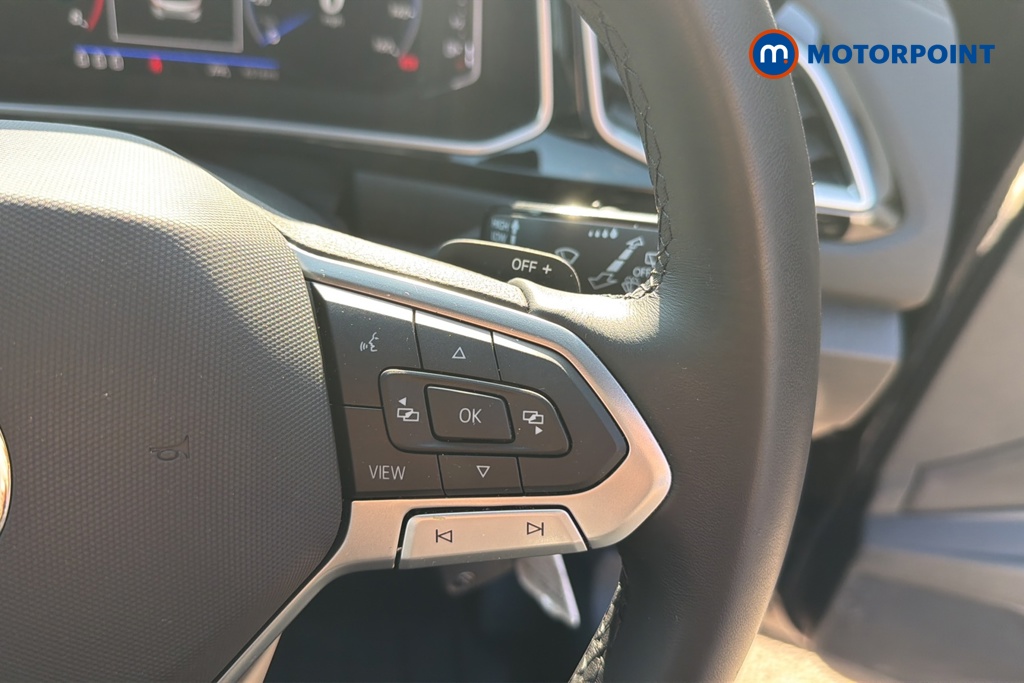 Volkswagen T-Roc R-Line Automatic Petrol SUV - Stock Number (1646580) - 3rd supplementary image