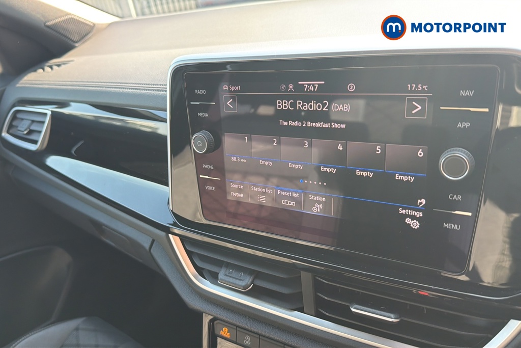 Volkswagen T-Roc R-Line Automatic Petrol SUV - Stock Number (1646580) - 8th supplementary image