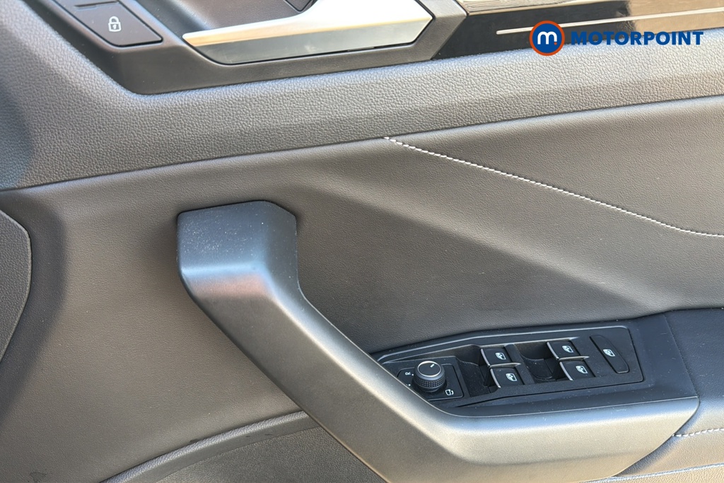 Volkswagen T-Roc R-Line Automatic Petrol SUV - Stock Number (1646580) - 19th supplementary image