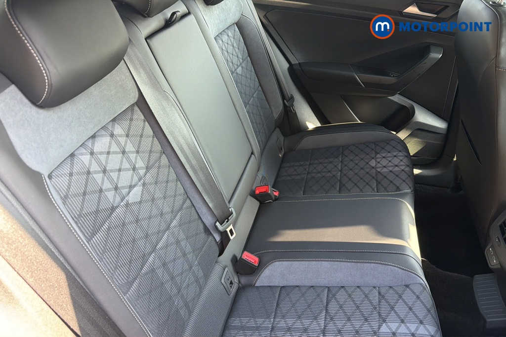 Volkswagen T-Roc R-Line Automatic Petrol SUV - Stock Number (1646580) - 25th supplementary image