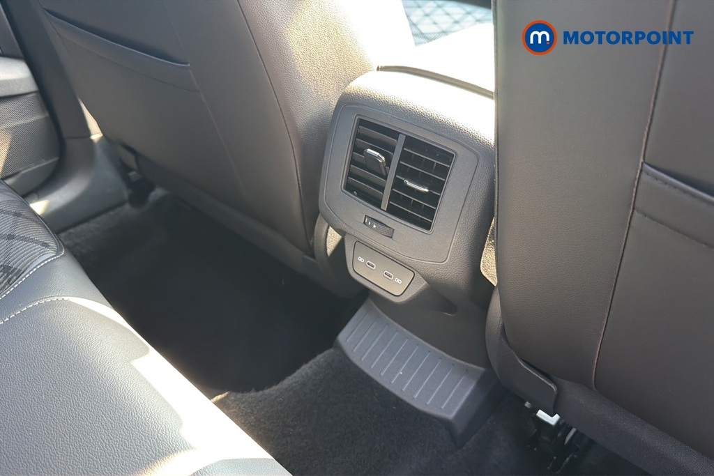 Volkswagen T-Roc R-Line Automatic Petrol SUV - Stock Number (1646580) - 28th supplementary image