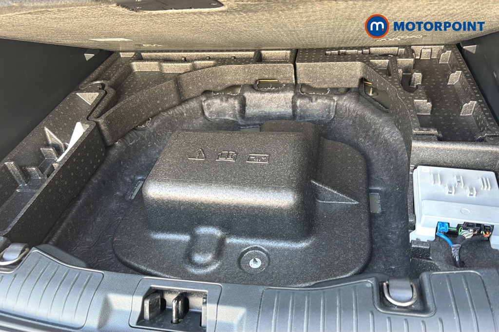 Ford Kuga St-Line Automatic Petrol-Electric Hybrid SUV - Stock Number (1646697) - 33rd supplementary image