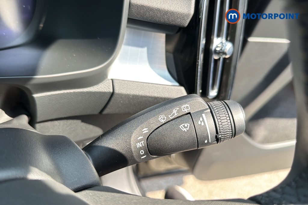 Volvo Xc40 Plus Automatic Petrol SUV - Stock Number (1647048) - 6th supplementary image