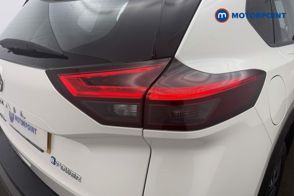 Nissan X-Trail Acenta Premium Automatic Petrol-Electric Hybrid SUV - Stock Number (1647084) - 17th supplementary image