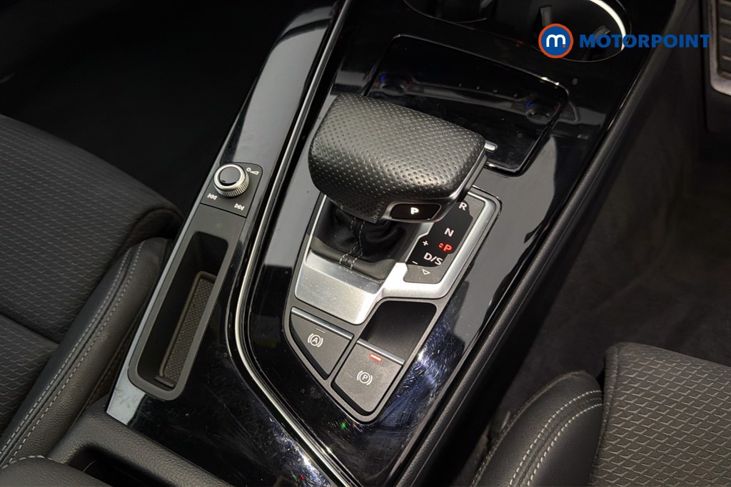 Audi A4 Black Edition Automatic Petrol Estate - Stock Number (1647183) - 15th supplementary image