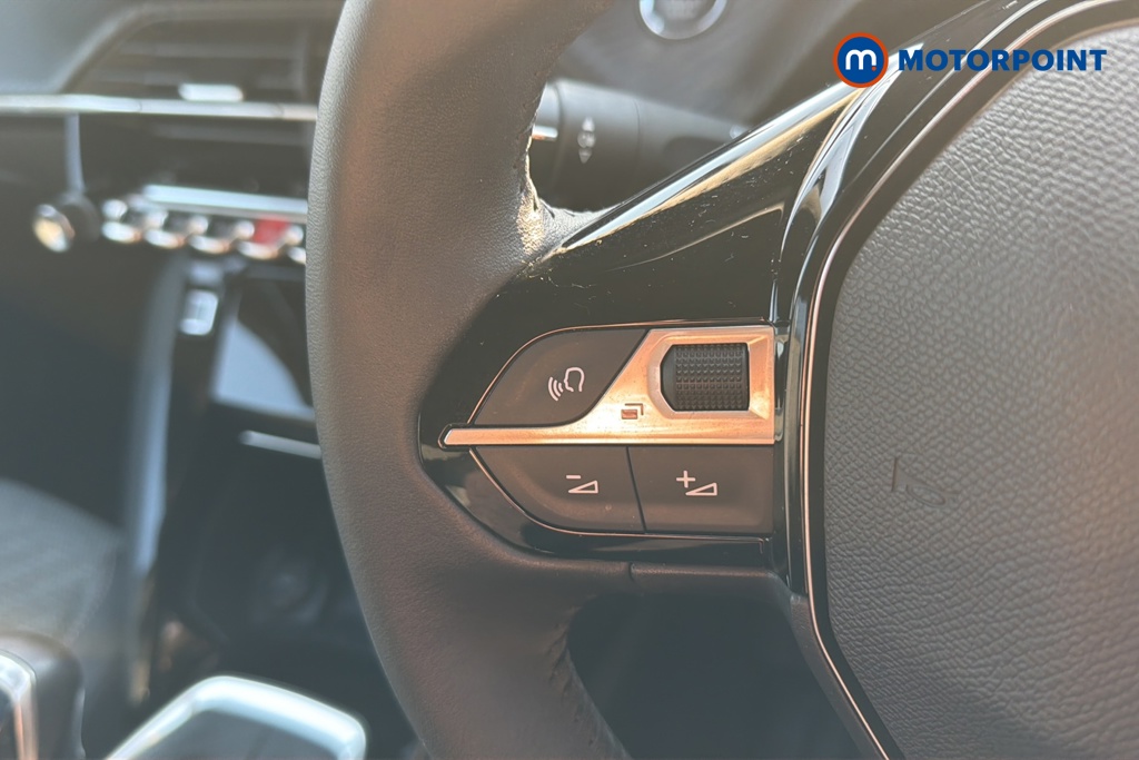 Peugeot 2008 Allure Manual Petrol SUV - Stock Number (1647256) - 4th supplementary image