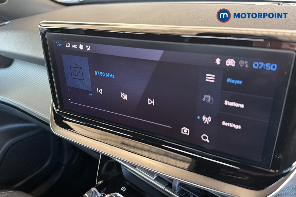 Peugeot 2008 Allure Manual Petrol SUV - Stock Number (1647256) - 8th supplementary image