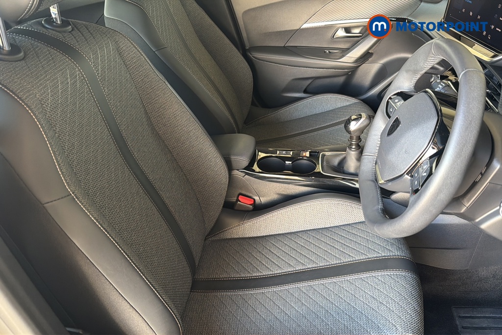 Peugeot 2008 Allure Manual Petrol SUV - Stock Number (1647256) - 22nd supplementary image