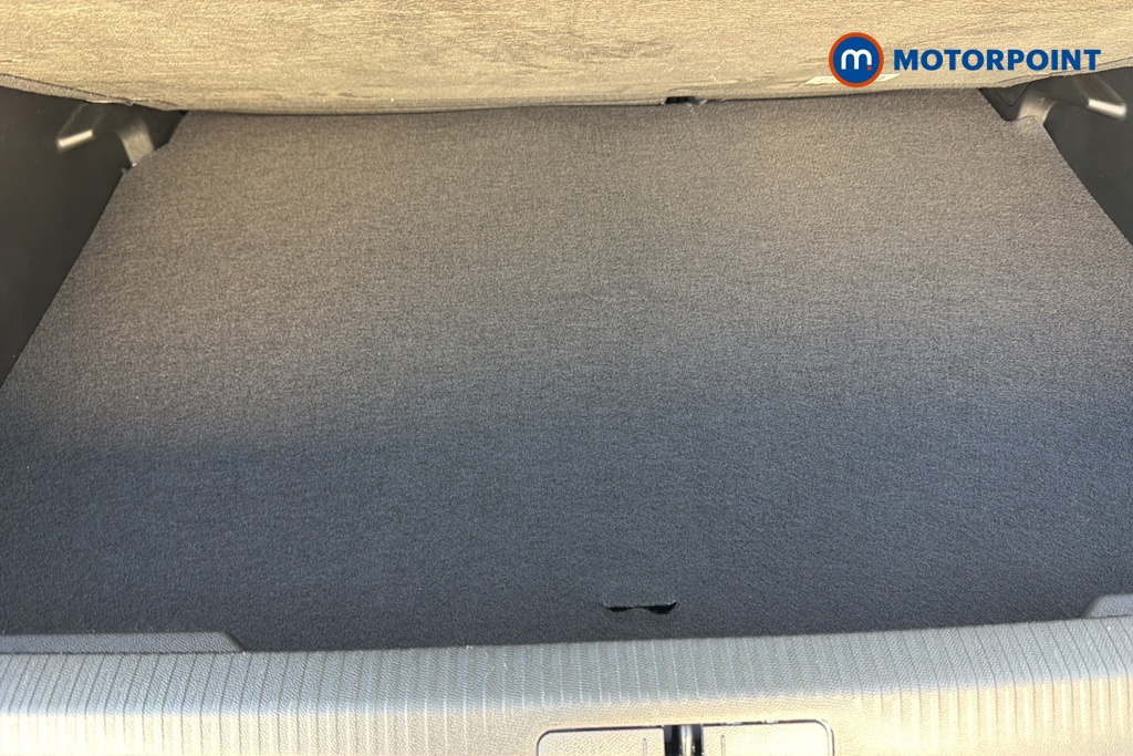 Peugeot 2008 Allure Manual Petrol SUV - Stock Number (1647256) - 33rd supplementary image