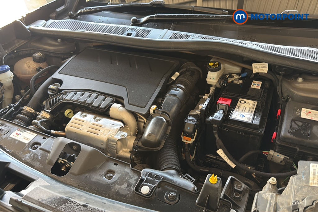 Peugeot 2008 Allure Manual Petrol SUV - Stock Number (1647256) - 48th supplementary image