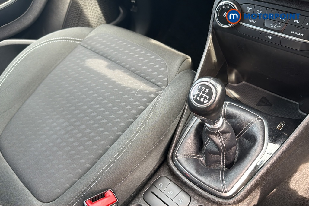 Ford Fiesta Titanium Manual Petrol Hatchback - Stock Number (1647266) - 15th supplementary image