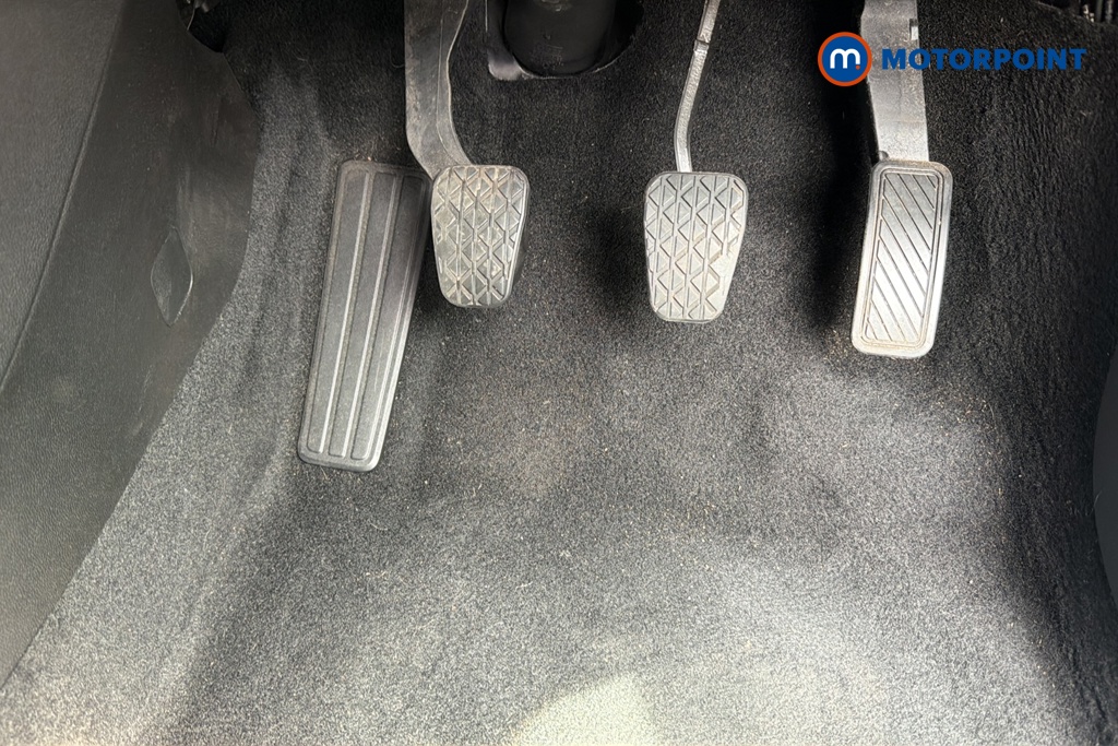Ford Fiesta Titanium Manual Petrol Hatchback - Stock Number (1647266) - 24th supplementary image