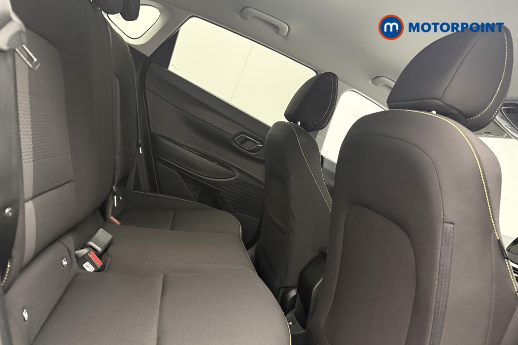 Hyundai I20 Premium Manual Petrol Hatchback - Stock Number (1647446) - 9th supplementary image
